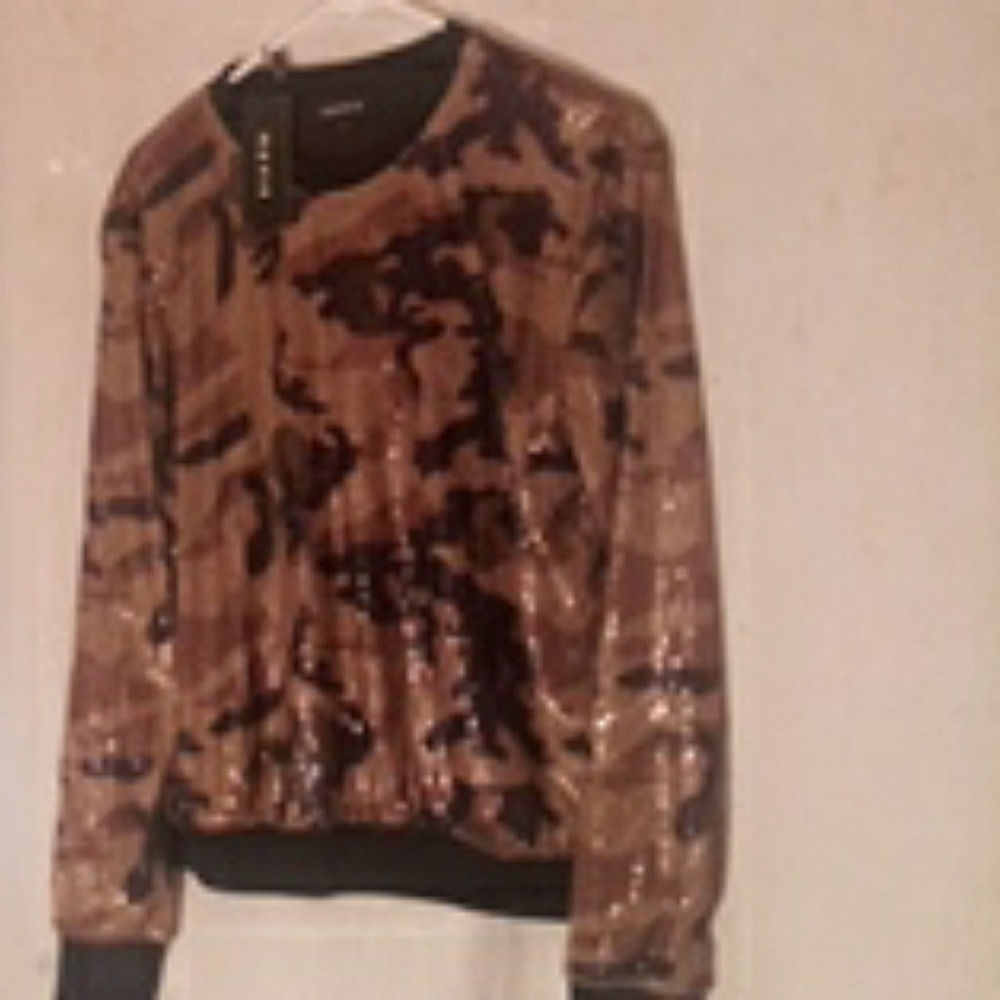 NWT NAVIE sequins blouse
